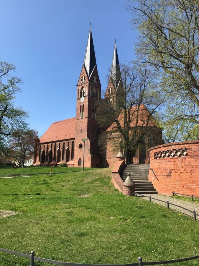 Am Ruppiner Und Fontane Therme Appartement Neuruppin