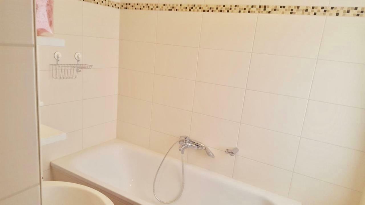 Am Ruppiner Und Fontane Therme Appartement *